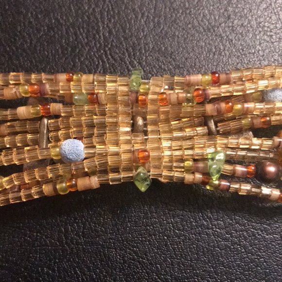 Gold micro beaded choker antique brass closure - Picture 7 of 7